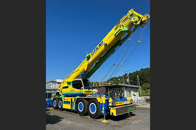 100t　クレーン車タダノ