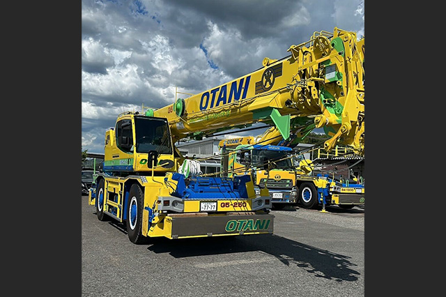 25t　クレーン車タダノ