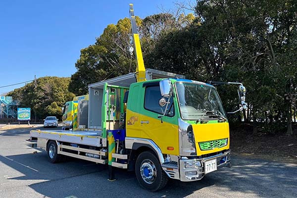 8t　ユニック車　タダノ