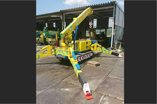 カニクレーン　前田